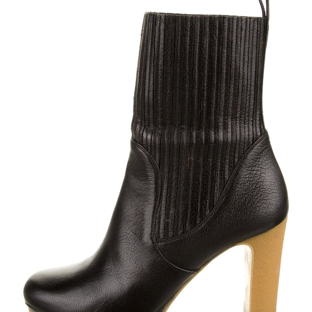 Gucci Mid-Calf Black Leather Boots - Picture 2 of 6
